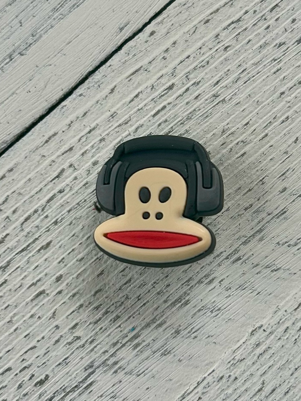 (5/$15) Black Headphone Monkey Shoe Charm
